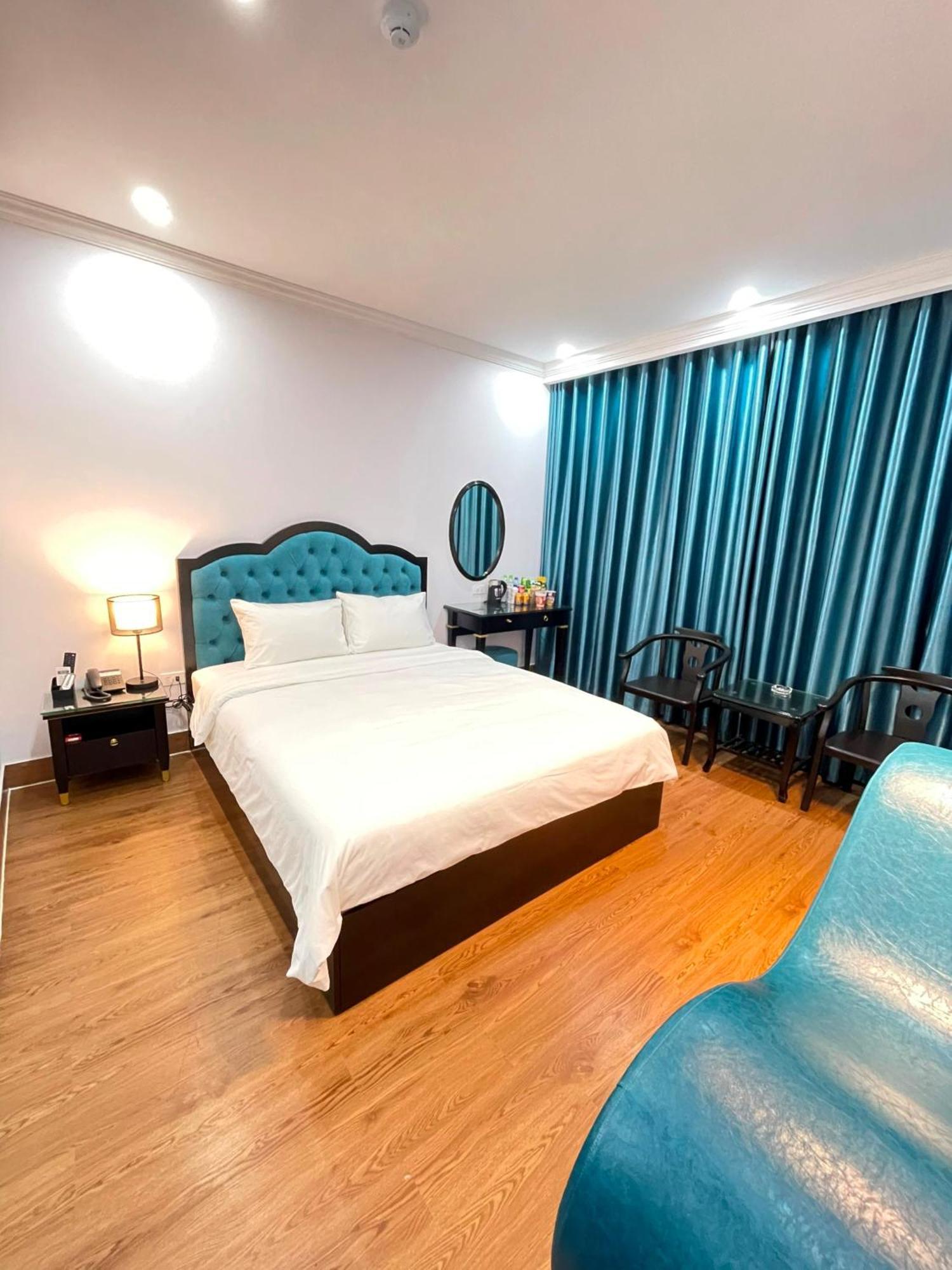 Nhat Tan Hotel Ханой Экстерьер фото